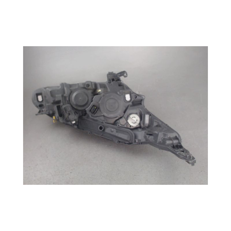 PHARE GAUCHE PEUGEOT 208