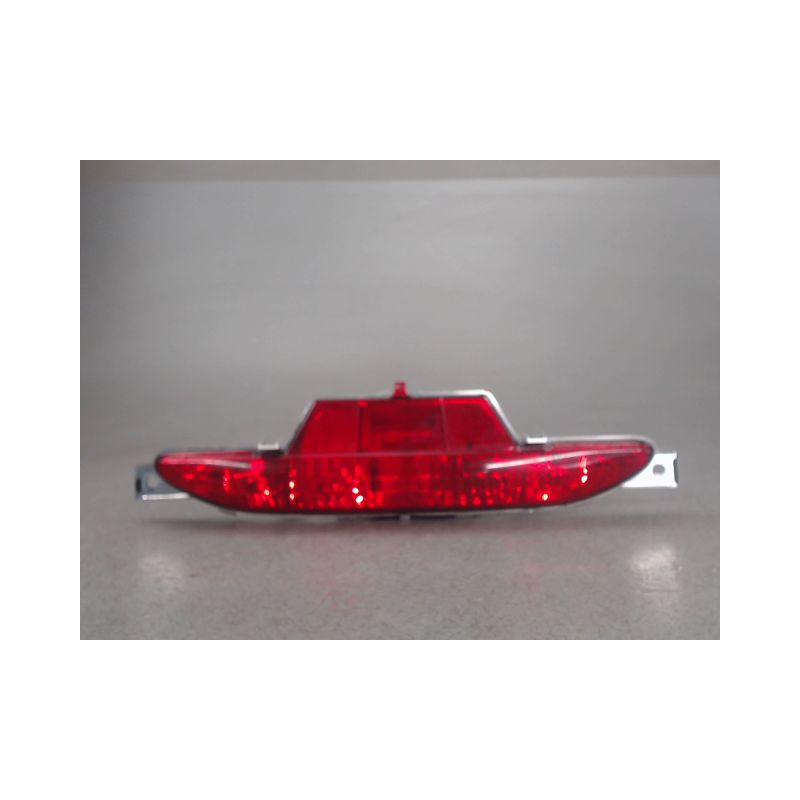 FEU BROUILLARD CENTRAL ARRIERE PEUGEOT 208