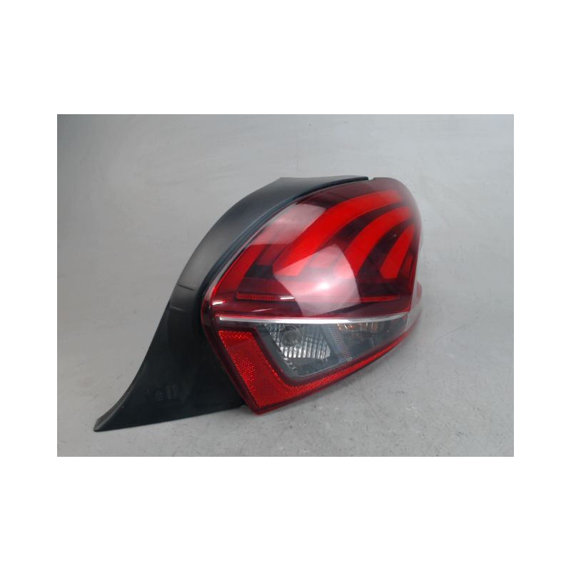 FEU ARRIERE DROIT PEUGEOT 208