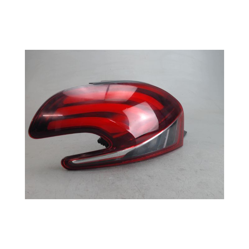FEU ARRIERE GAUCHE  PEUGEOT 208