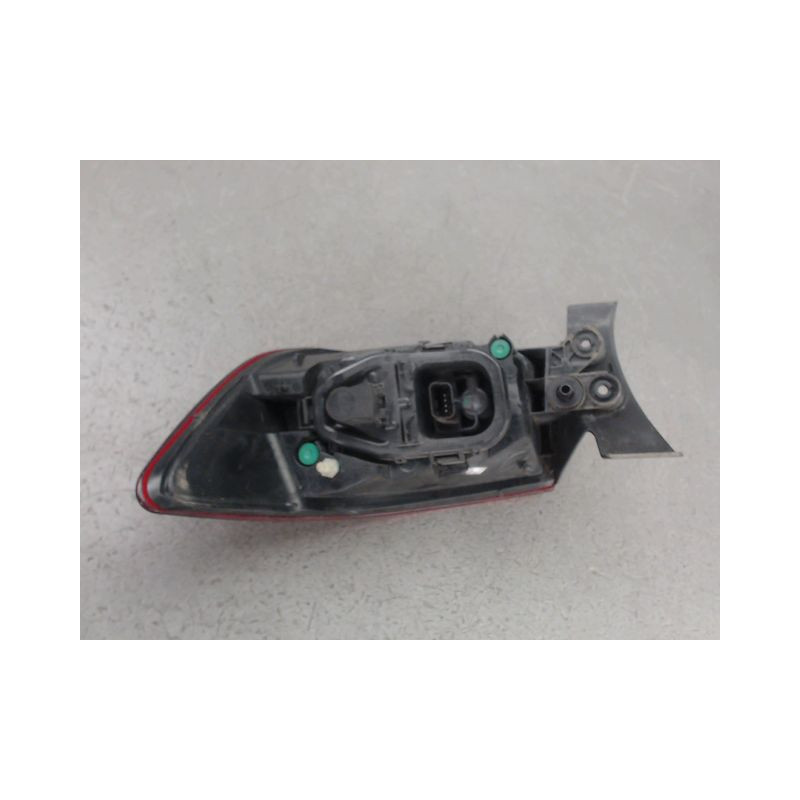 FEU ARRIERE GAUCHE  RENAULT CLIO