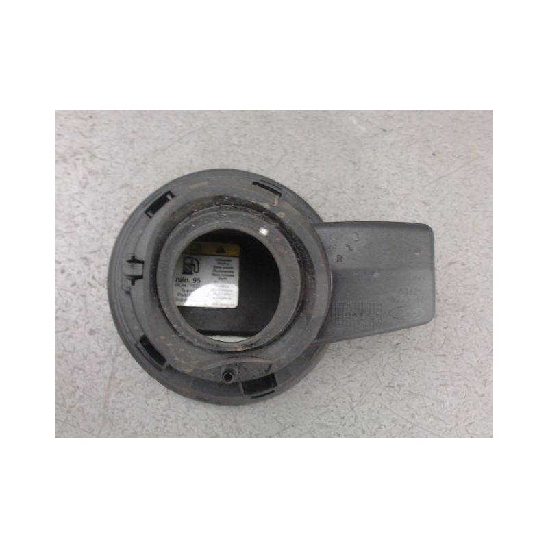 VOLET DE TRAPPE CARBURANT FORD FIESTA