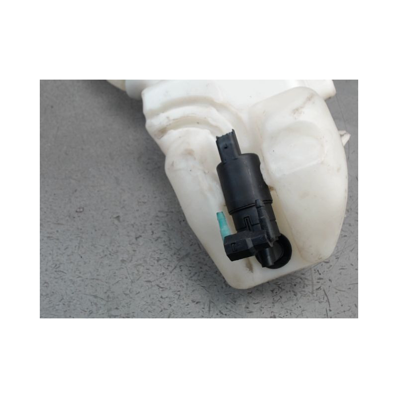RESERVOIR LAVE-GLACE AVANT CITROEN DS3