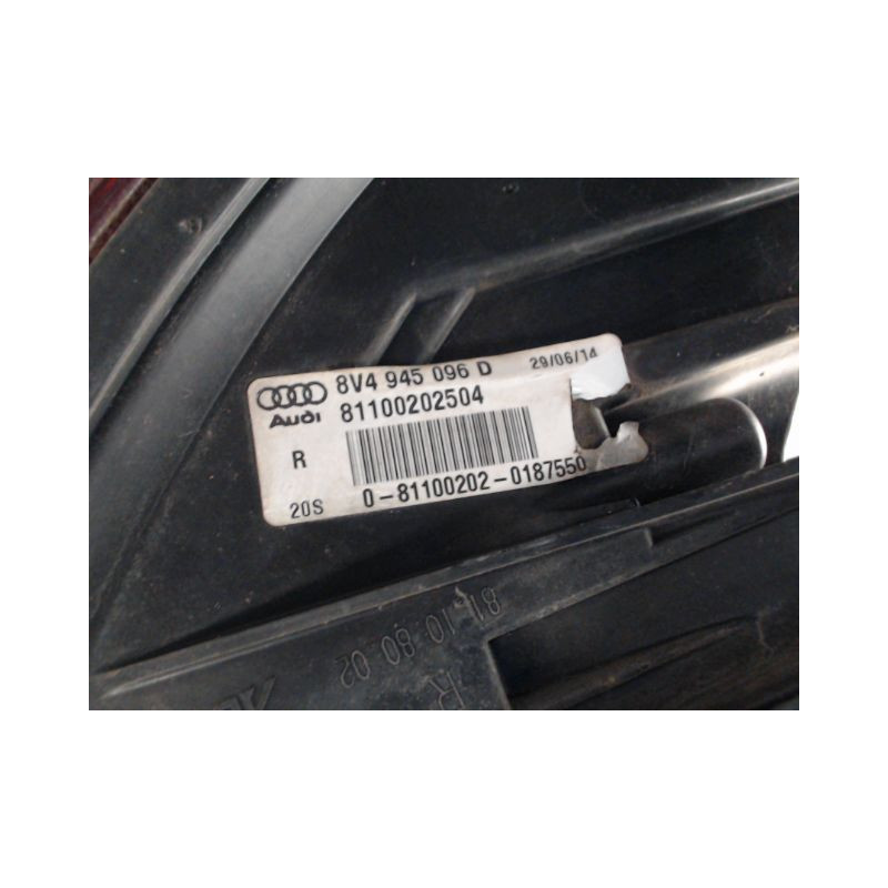 FEU ARRIERE DROIT AUDI A3