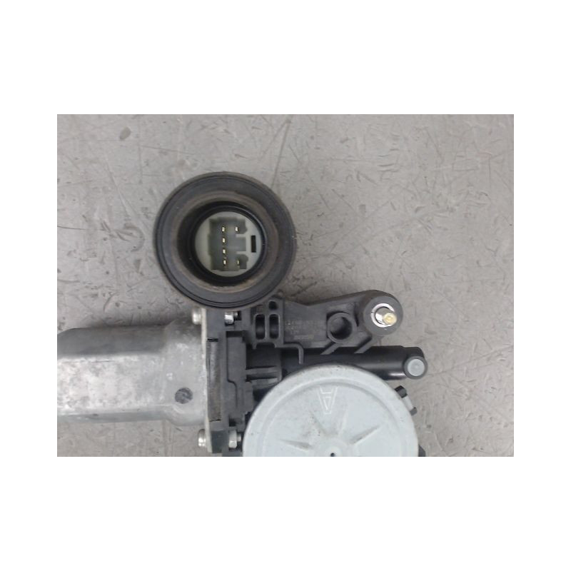MECANISME LEVE-GLACE AVANT GAUCHE SUZUKI SWIFT