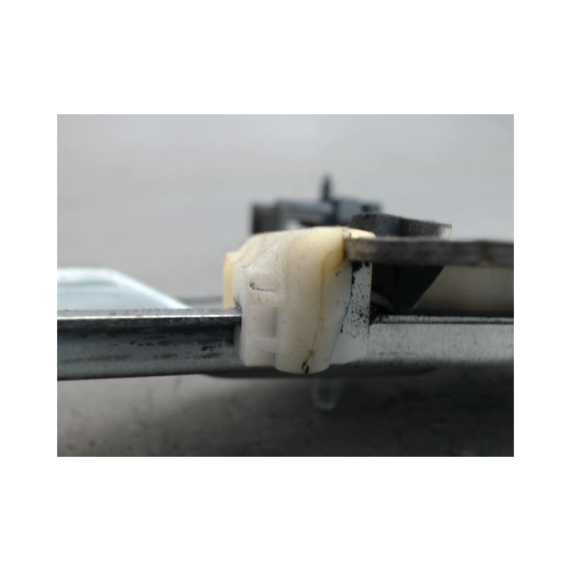 MECANISME LEVE-GLACE AVANT GAUCHE PEUGEOT 208