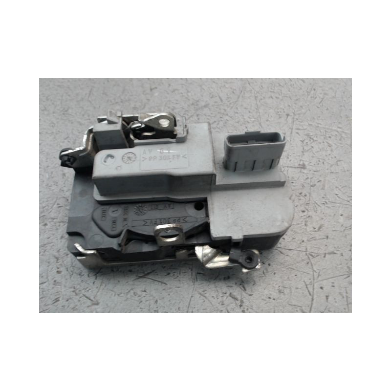 SYSTEME CONDAMNATION AVANT GAUCHE PEUGEOT 206