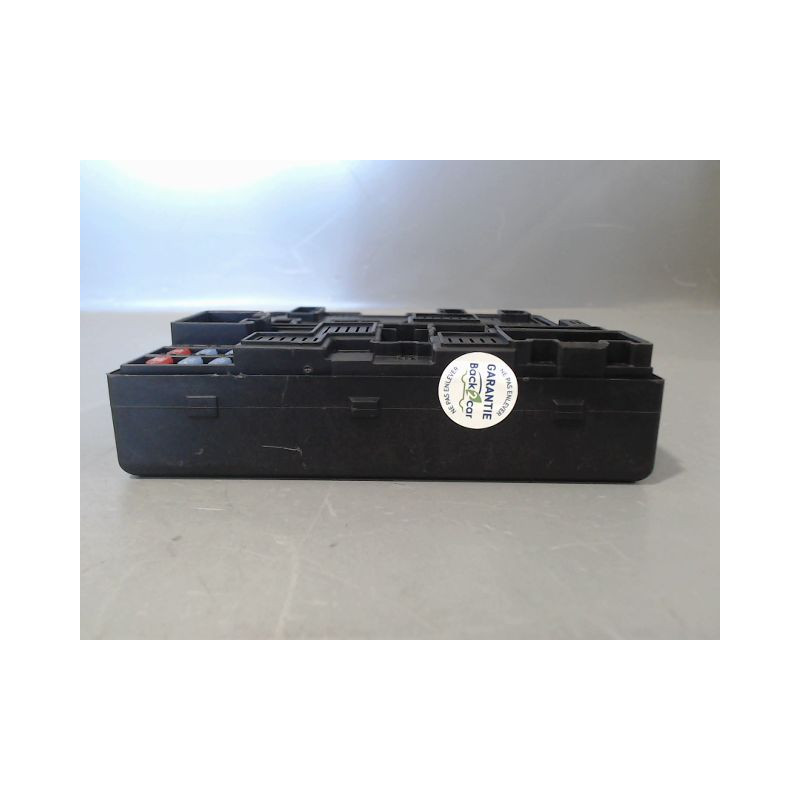BOITE A FUSIBLES RENAULT MEGANE