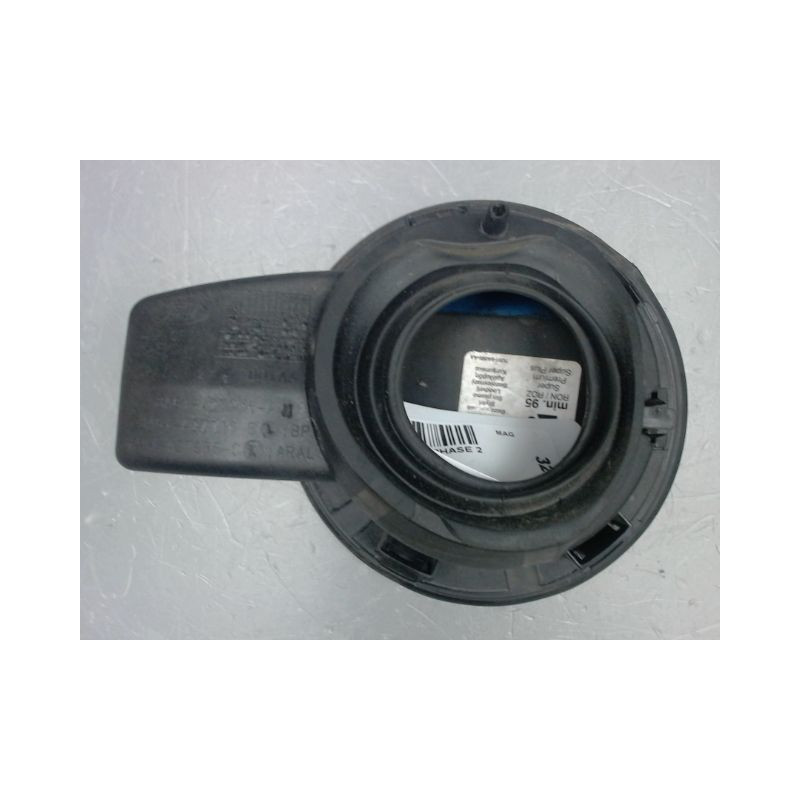 VOLET DE TRAPPE CARBURANT FORD FIESTA 6 PHASE 2 ESSENCE