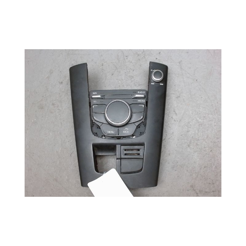 COMMANDE GPS AUDI A3