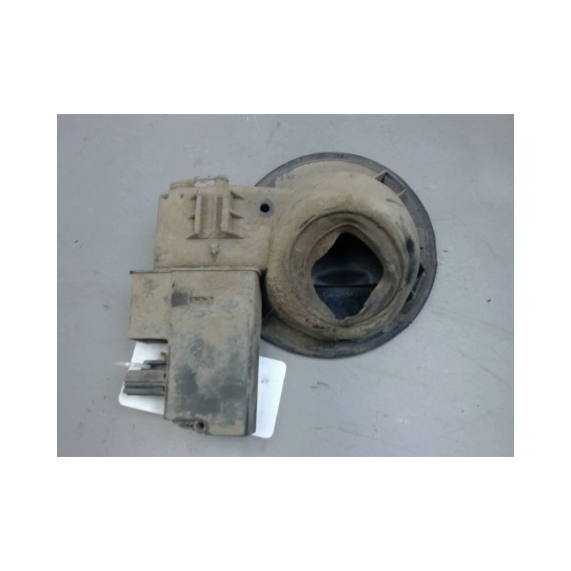 VOLET DE TRAPPE CARBURANT FORD FOCUS 2