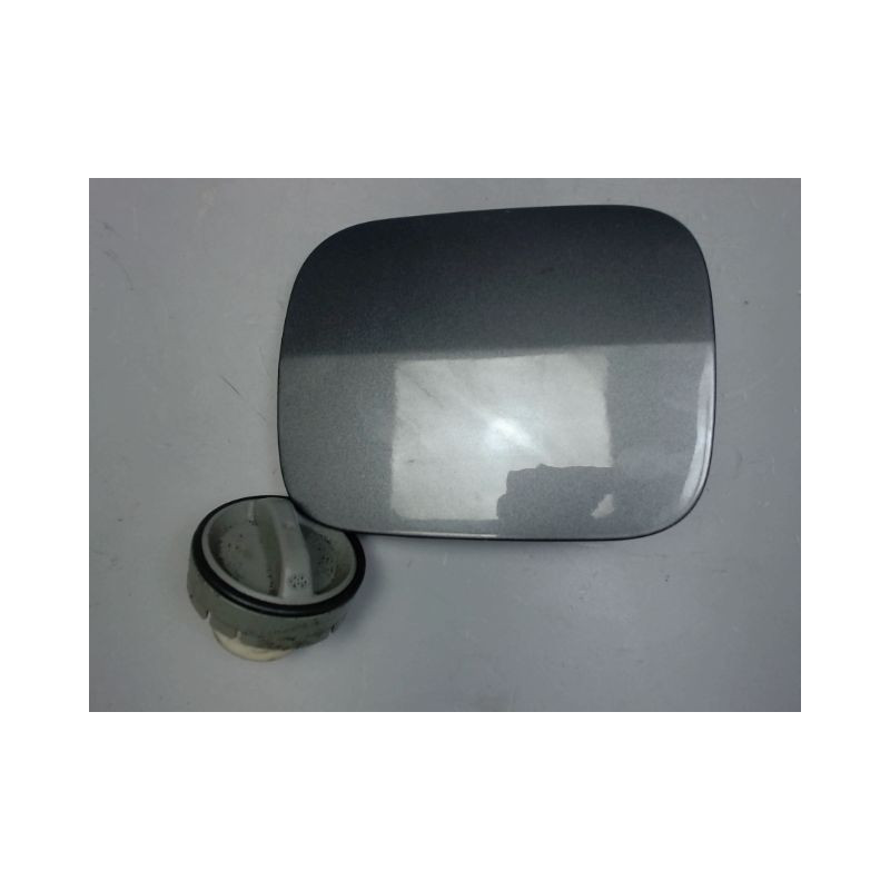 VOLET DE TRAPPE CARBURANT TOYOTA AVENSIS