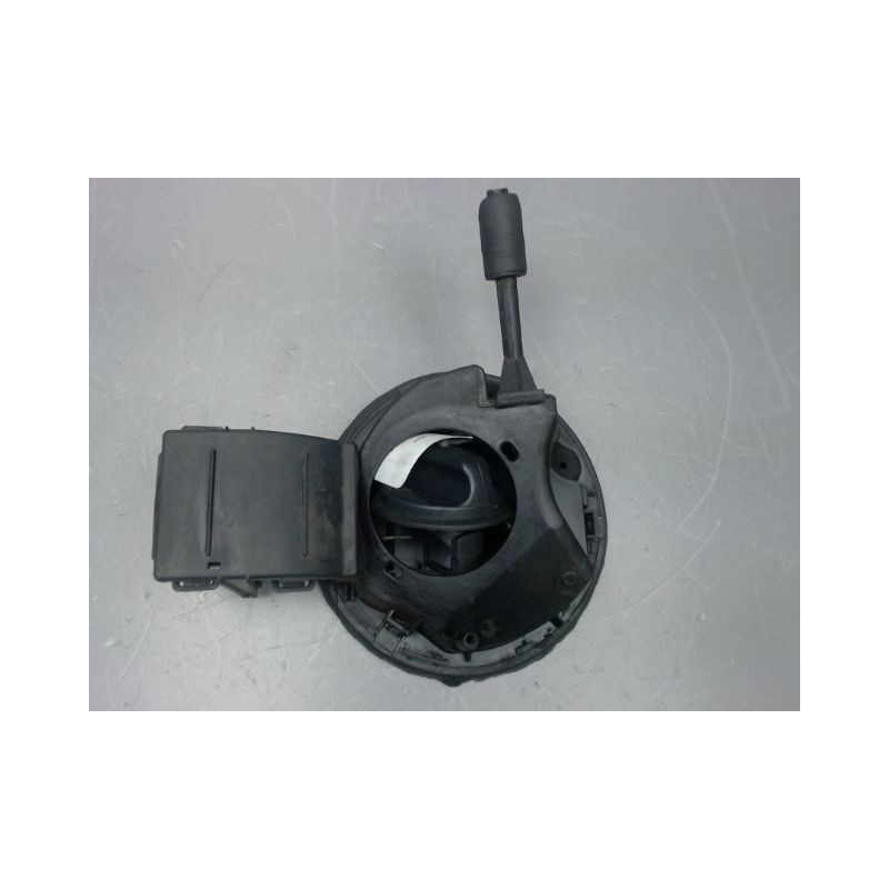 VOLET DE TRAPPE CARBURANT RENAULT CLIO 4 PHASE 1 1.5 DCI - 8V TU