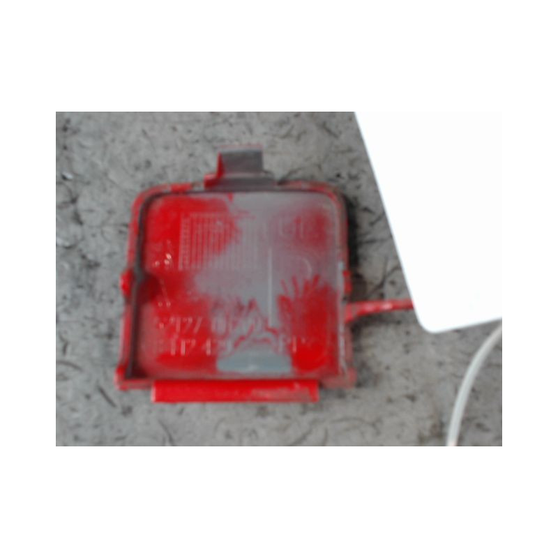 OBTURATEUR COUVRE CROCHET DE BOUCLIER AV PEUGEOT 108