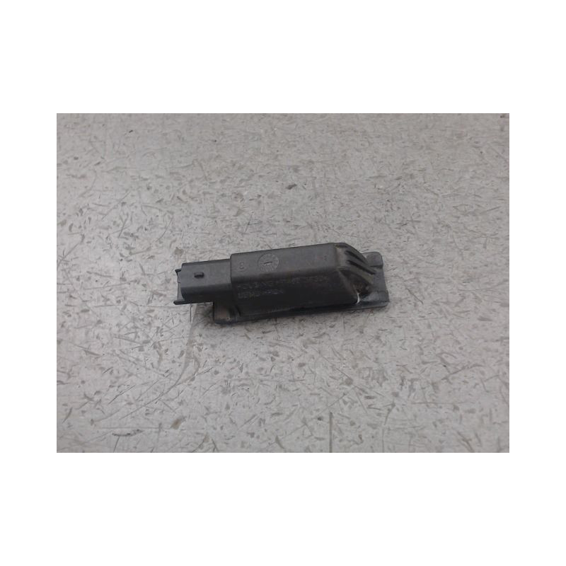 ECLAIREUR PLAQUE DE POLICE DROIT PEUGEOT 3008