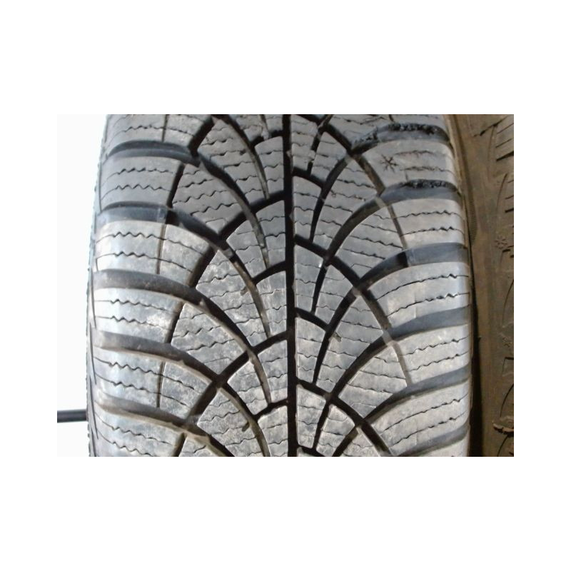 Paire de pneus GOOD YEAR ULTRAGRIP 9 + 185 65 15 88 T