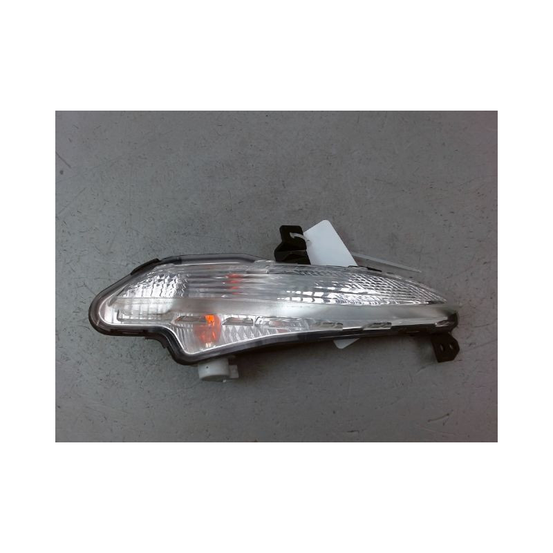 CLIGNOTANT DROIT PEUGEOT 308 2011-
