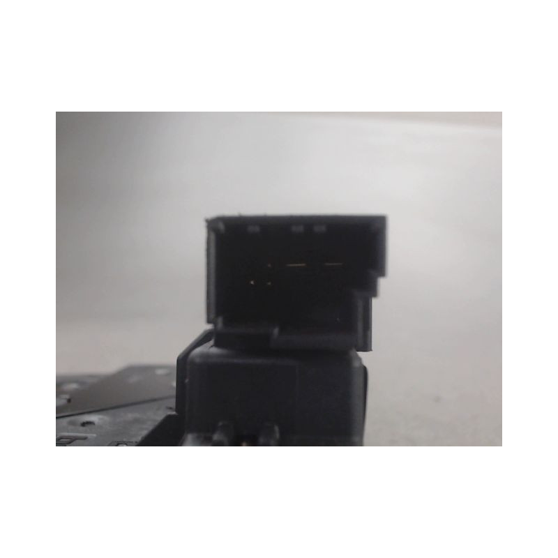 SERRURE COFFRE ARRIERE B.M.W. SERIE 5