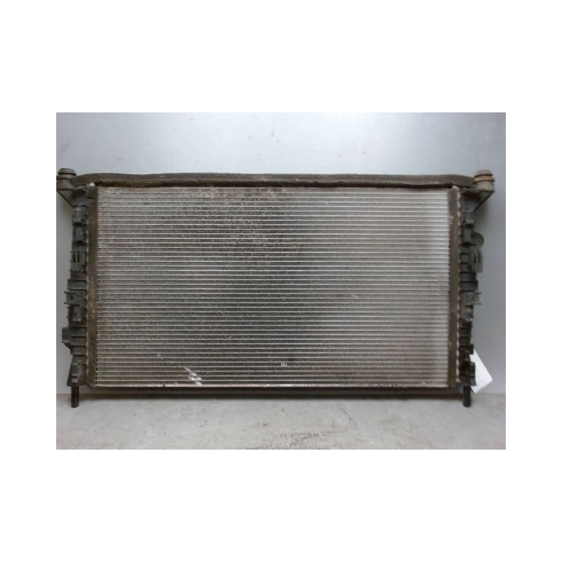 RADIATEUR FORD FOCUS 2