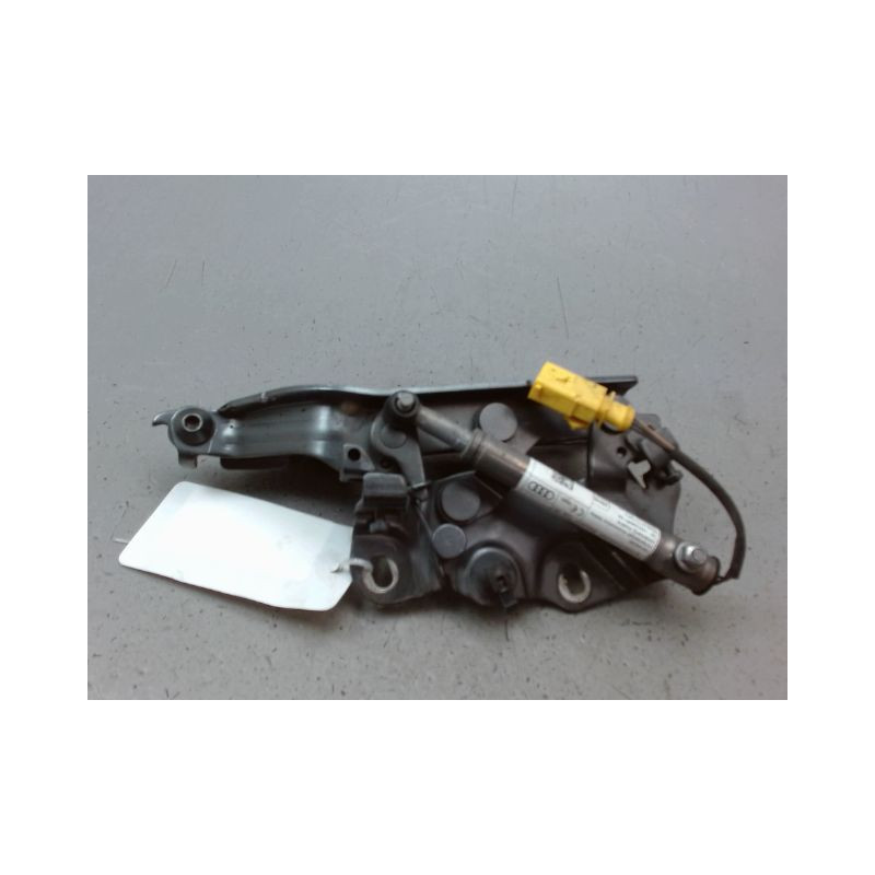 COMPAS GAUCHE CAPOT AUDI A3 SPORTBACK