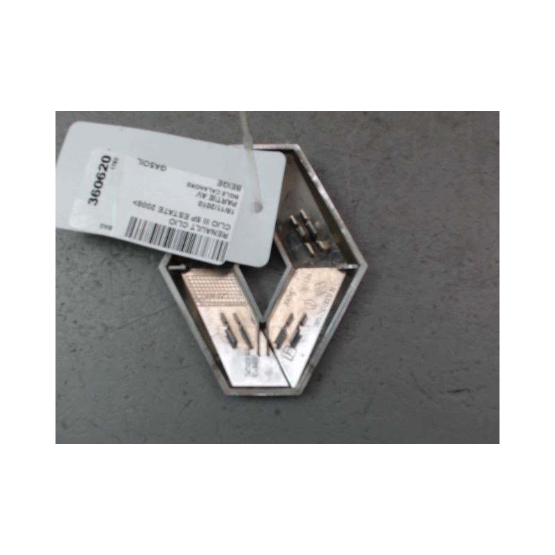 SIGLE CALANDRE RENAULT CLIO III ESTATE 2008-