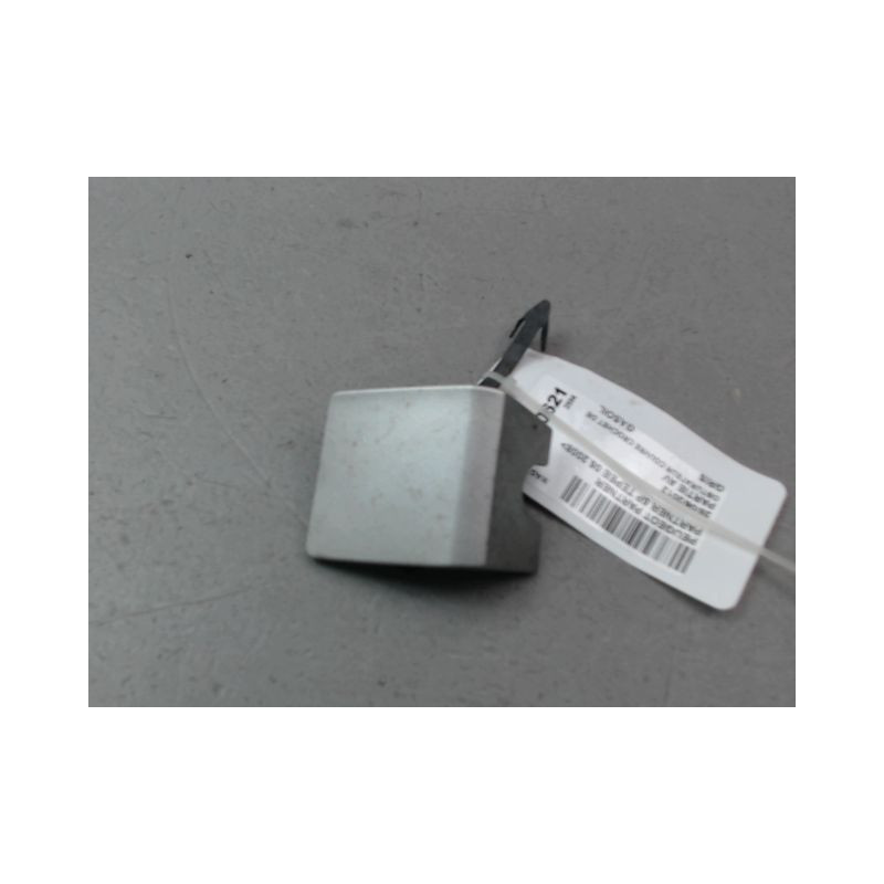 OBTURATEUR COUVRE CROCHET DE BOUCLIER AV PEUGEOT PARTNER TEPEE 2008-