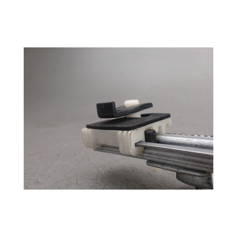 MECANISME LEVE-GLACE ARRIERE DROIT RENAULT LAGUNA