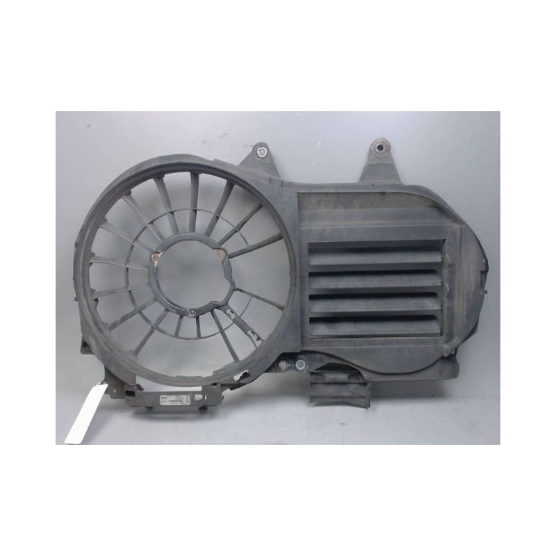SUPPORT DE VENTILATEUR AUDI A4 AVANT 04-08