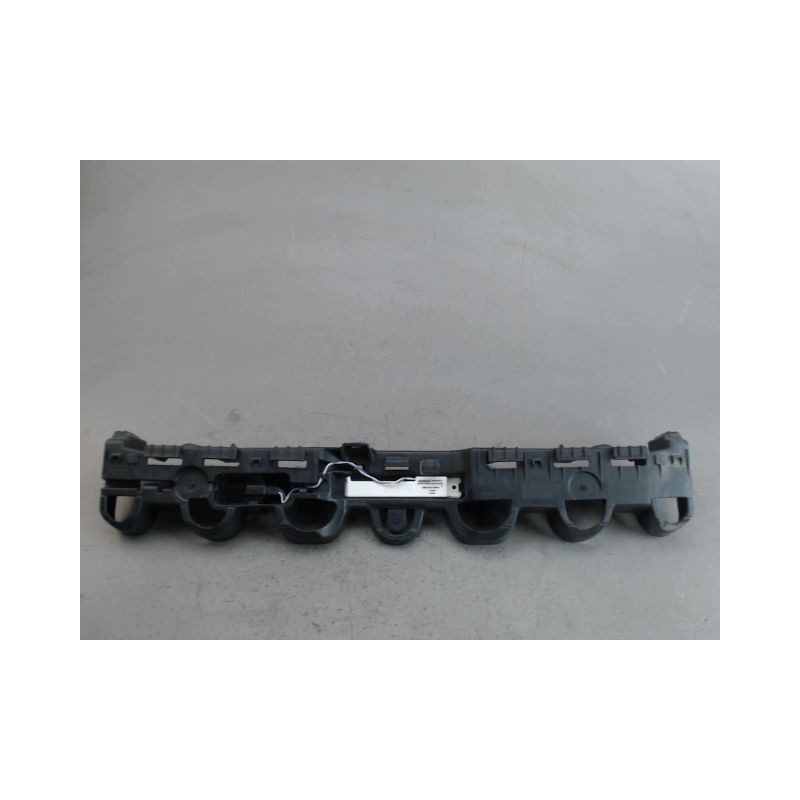 SUPPORT CENTRAL PARE-CHOC ARRIERE  RENAULT CLIO