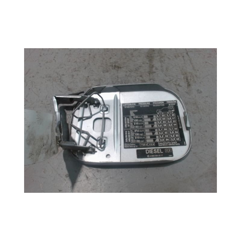 VOLET DE TRAPPE CARBURANT MERCEDES CLASSE E 2006-