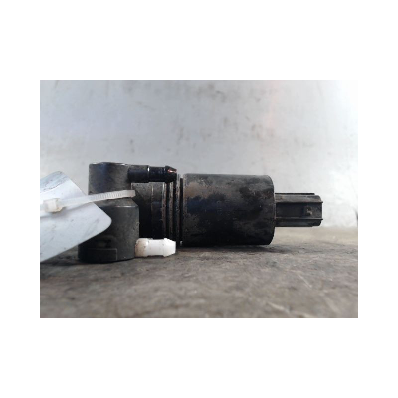POMPE LAVE-GLACE AVANT FORD B-MAX
