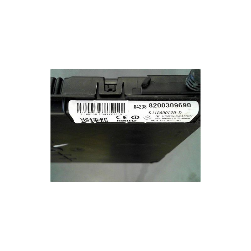 BOITIER GESTION HABITACLE RENAULT GRAND SCENIC II 2004-06