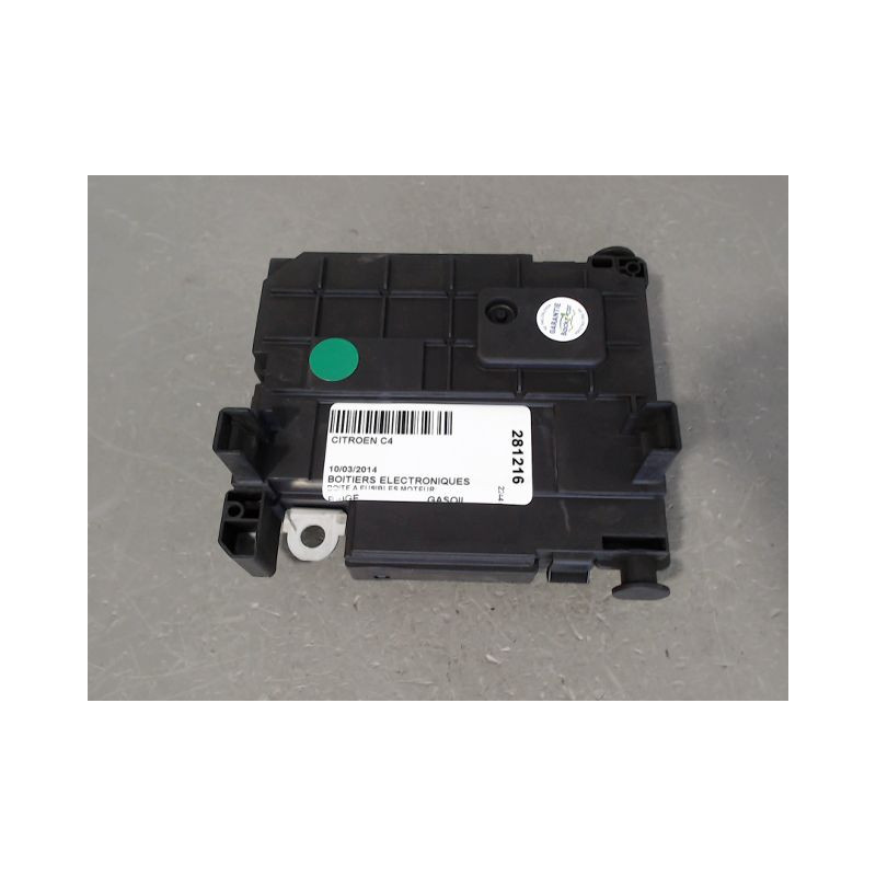 BOITE A FUSIBLES CITROEN C4