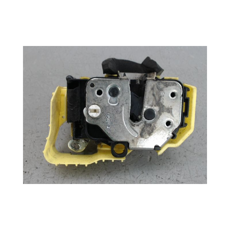 SERRURE PORTE COULISSANTE DROIT PEUGEOT BIPPER