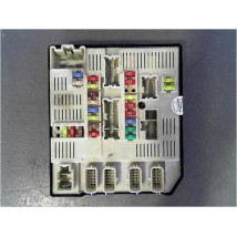BOITE A FUSIBLES RENAULT MEGANE III ESTATE 09-12