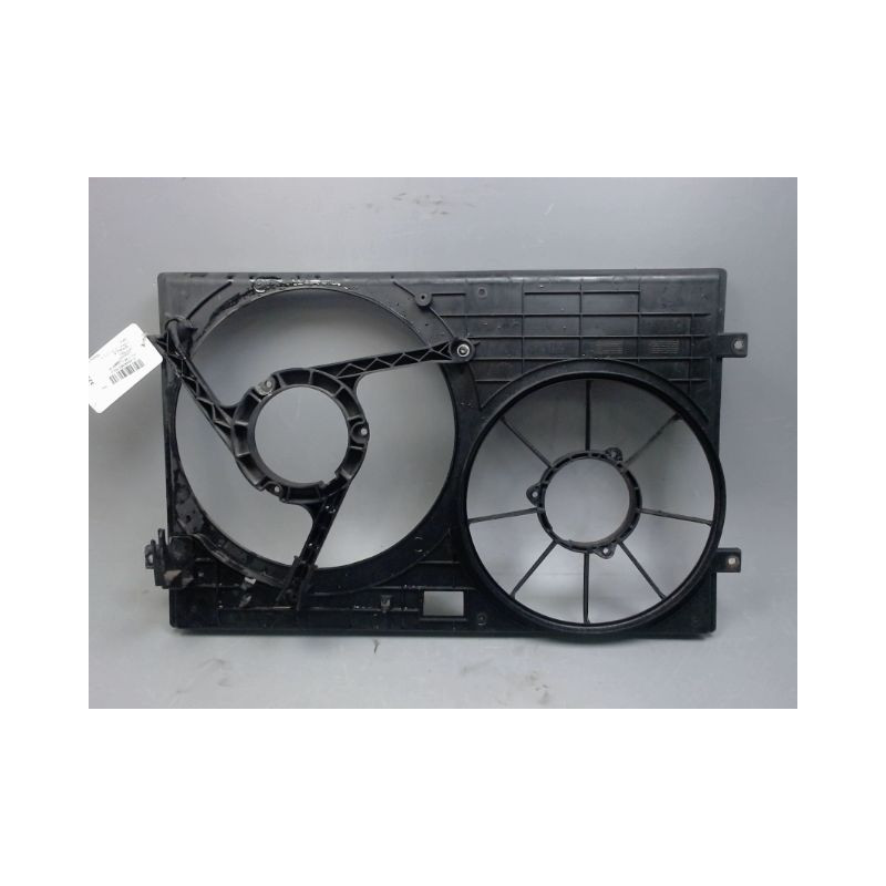 SUPPORT DE VENTILATEUR VOLKSWAGEN POLO 02-05