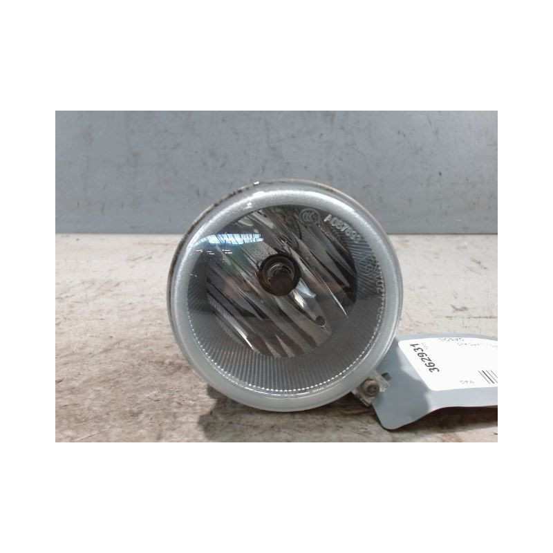 PHARE ANTIBROUILLARD AVANT GAUCHE DODGE NITRO