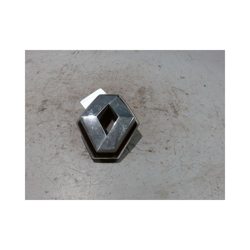 SIGLE CALANDRE RENAULT TWINGO 2 2007-