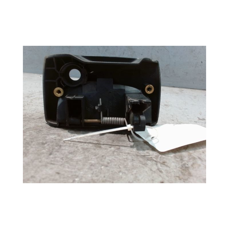 POIGNEE EXTERIEURE PORTE COULISSANTE DROIT RENAULT KANGOO EXPRESS 97-2003