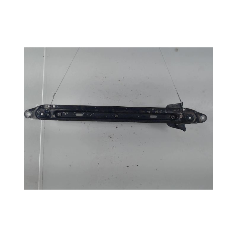 TRAVERSE INFERIEURE ARMATURE AVANT CITROEN C4