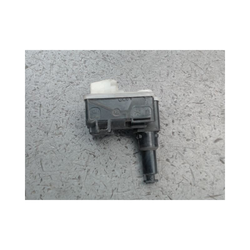 ACTIONNEUR TRAPPE CARBURANT RENAULT CLIO