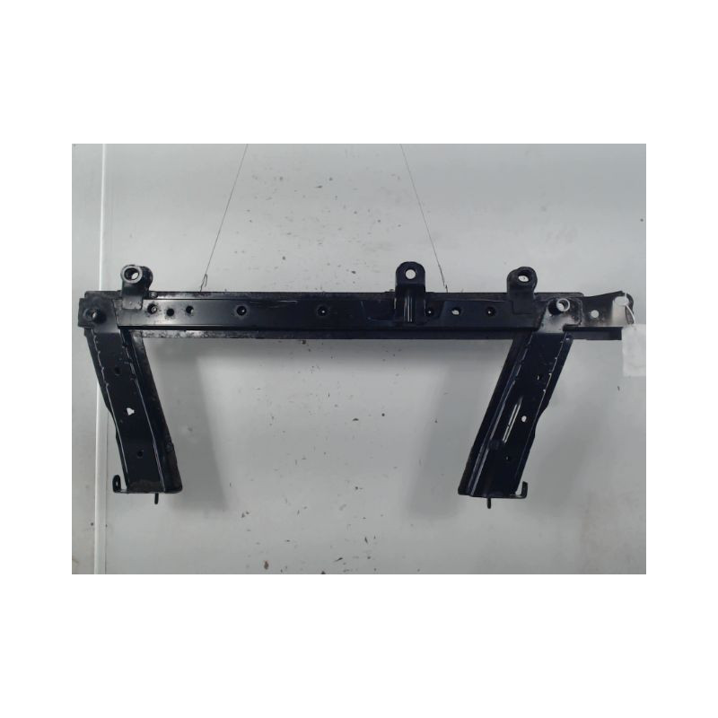 TRAVERSE INFERIEURE ARMATURE AVANT RENAULT CAPTUR