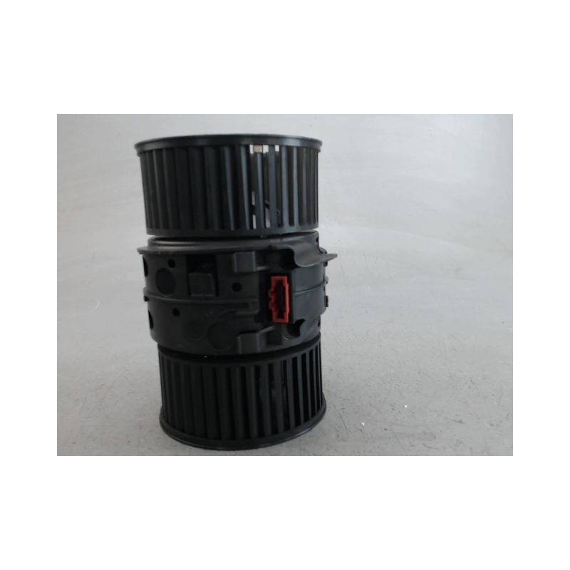 MOTEUR VENTILATEUR CHAUFFAGE RENAULT MEGANE