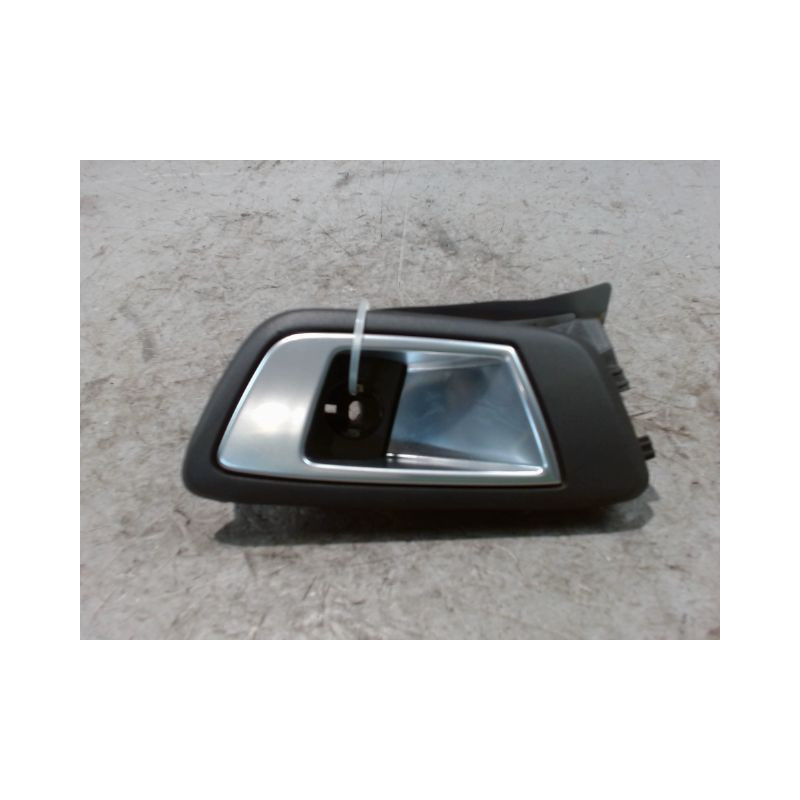 POIGNEE INTERIEURE PORTE ARRIERE GAUCHE FORD FIESTA 2010-