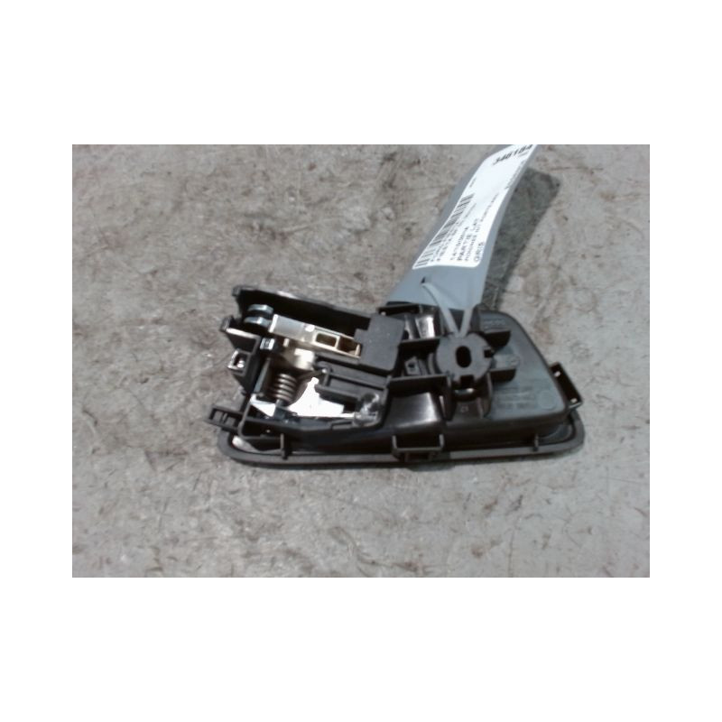 POIGNEE INTERIEURE PORTE ARRIERE GAUCHE FORD FIESTA 2010-