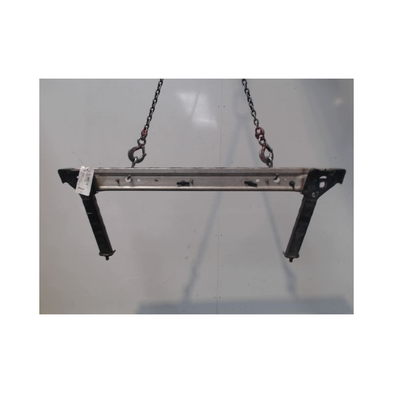 TRAVERSE INFERIEURE ARMATURE AVANT RENAULT SCENIC III 2009-