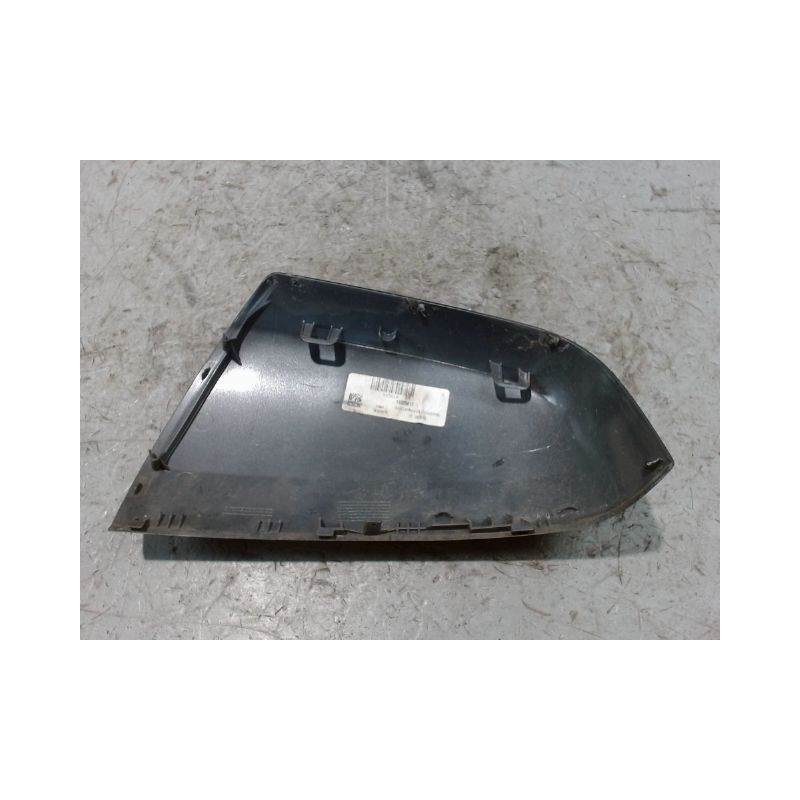 CARENAGE RETROVISEUR EXTERIEUR DROIT OPEL ZAFIRA 2006-