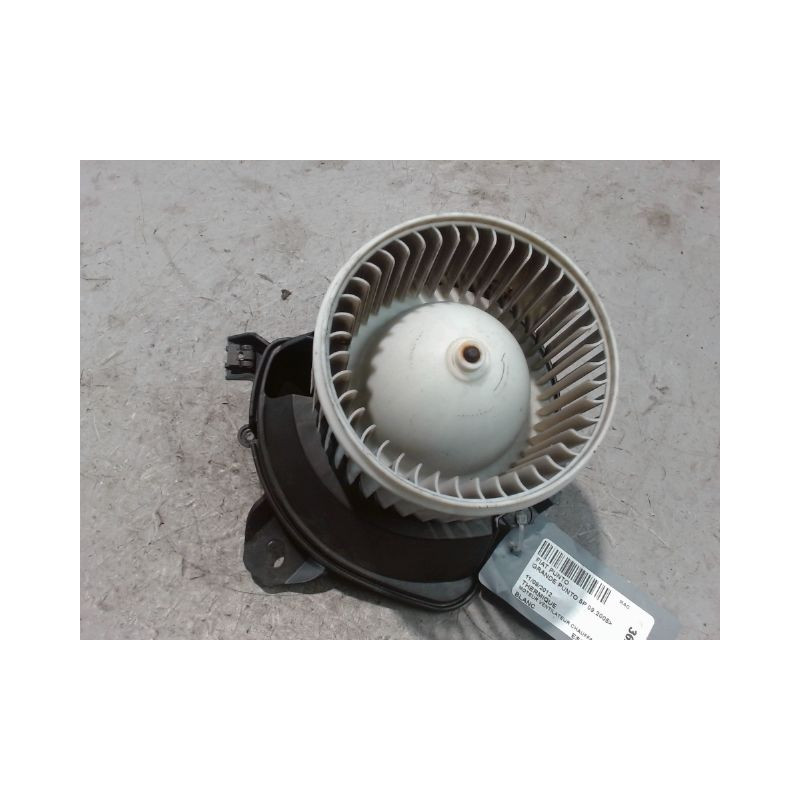 MOTEUR VENTILATEUR CHAUFFAGE FIAT GRANDE PUNTO 2005-