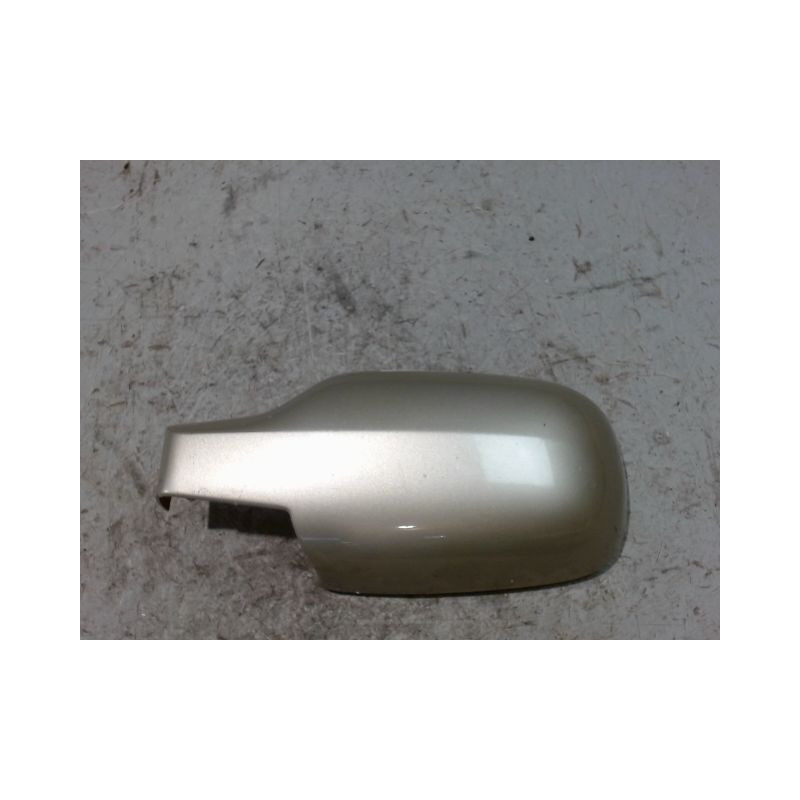 CARENAGE RETROVISEUR EXTERIEUR GAUCHE RENAULT MEGANE