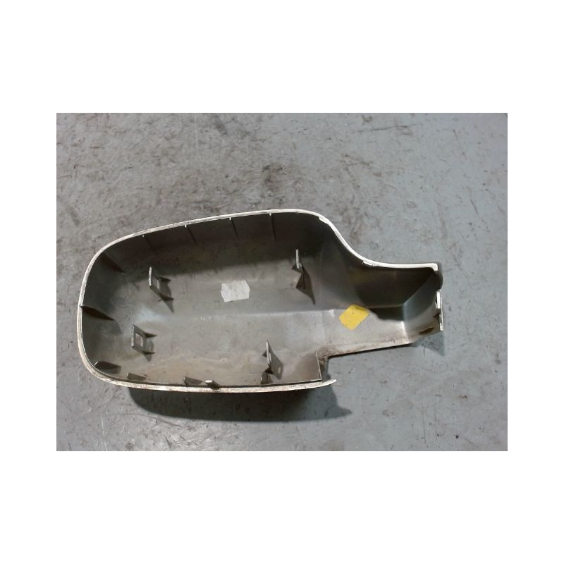 CARENAGE RETROVISEUR EXTERIEUR GAUCHE RENAULT MEGANE